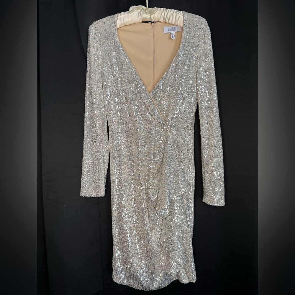 Belle Badgley Mischka Silver/Champagne Sequin Long Sleeve Wrap Dress Size 4